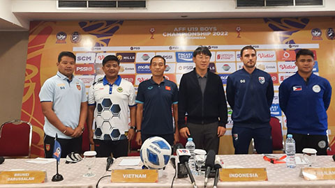 HLV Đinh Thế Nam: 'Khán giả Indonesia rất cuồng nhiệt nhưng U19 Việt Nam đã sẵn sàng'